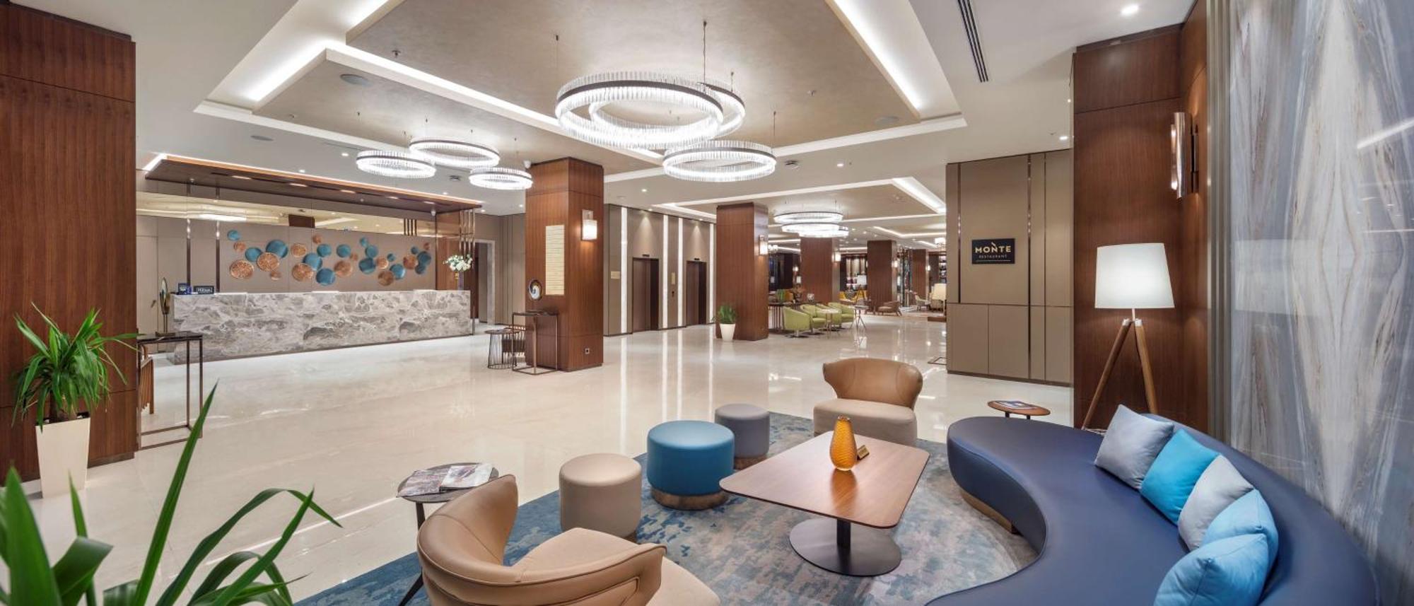 מלון Doubletree By Hilton סקופיה מראה חיצוני תמונה Lobby